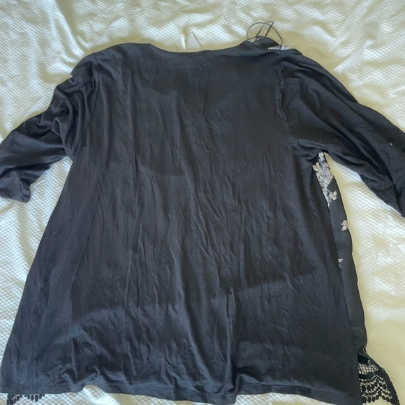 Rose & Olive Mixed Media Black Floral Blouse with Lace Trim - Picture 6 of 7